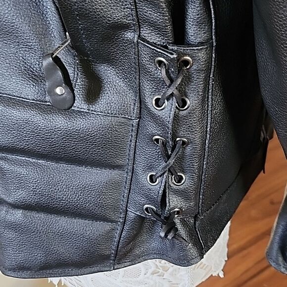 Dream Apparel Men's Leather Racer/ Biker Jacket - Picture 5 of 15